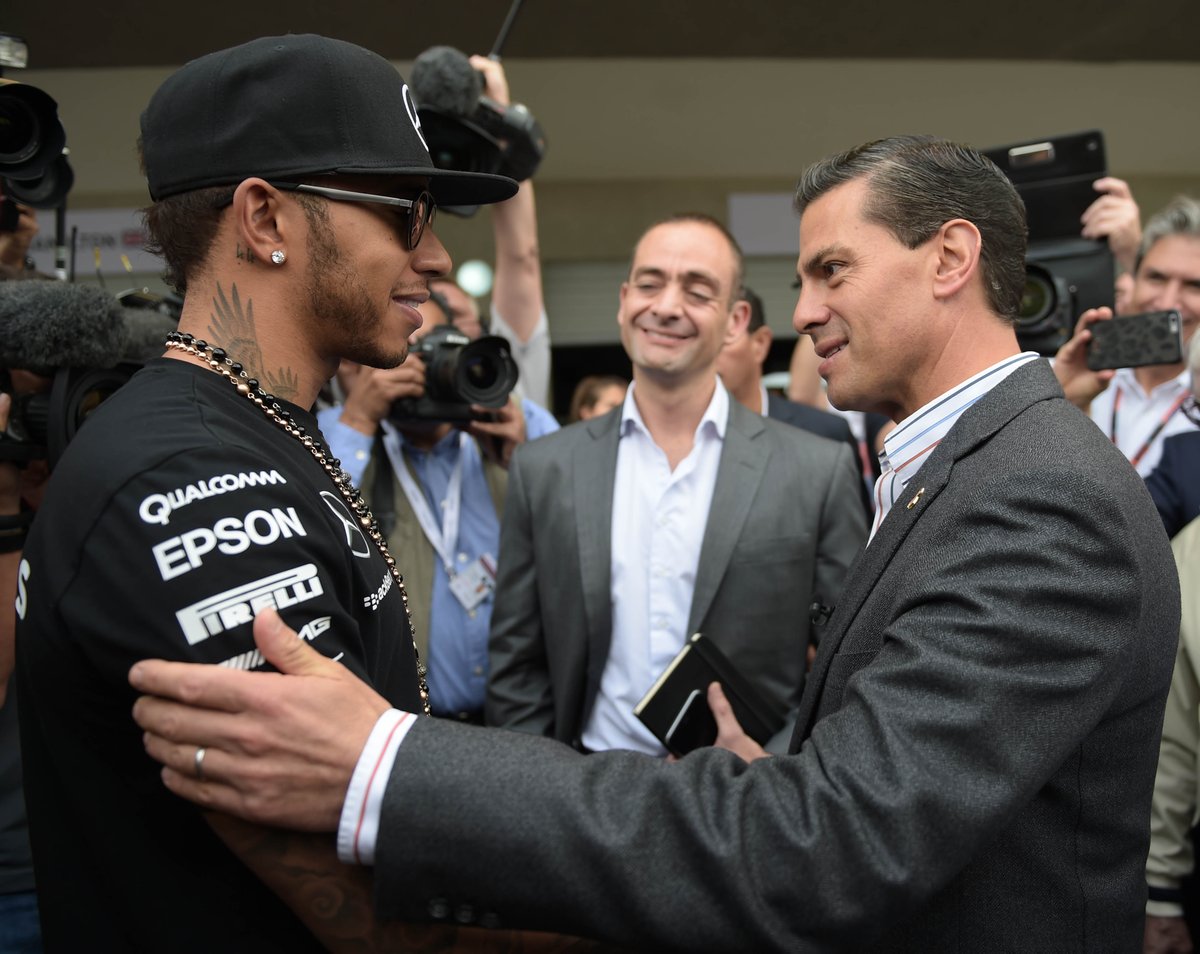 EPN's tweet photo. Recorrí el Autódromo Hermanos Rodríguez. Todo está listo para el Gran Premio de México #F1MX https://t.co/FMMXBQ49pz