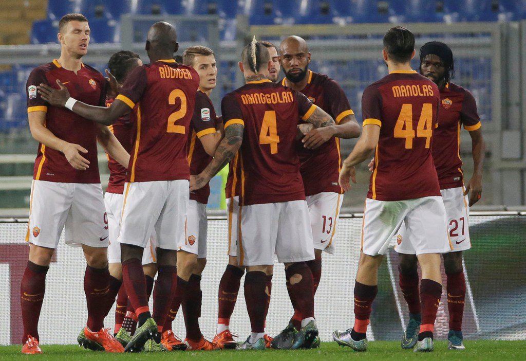 Metro_TV's tweet photo. [Populer] Raih Poin Sempurna, Roma Gusur Inter https://t.co/Ly9jJVRNsL https://t.co/z4keFSVcdT