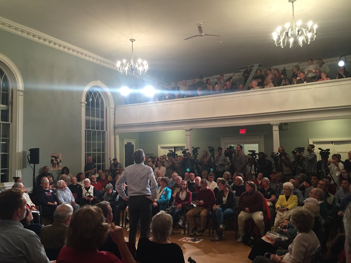 JebBush's tweet photo. Awesome crowd tonight! Great reception to my record of results in FL: 1.3 million new jobs, $19 billion in tax cuts. https://t.co/PgjNhPJKiE