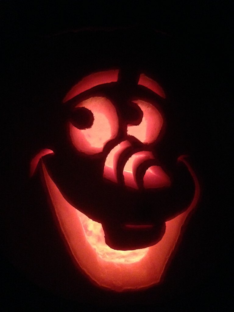 keghanmyer's tweet photo. @1005FreshRadio here is my pumpkin I'm bringing tomorrow for the #CorusFeedsKids pumpkin sale. #Olaf #Frozen https://t.co/O8JUmyXmof