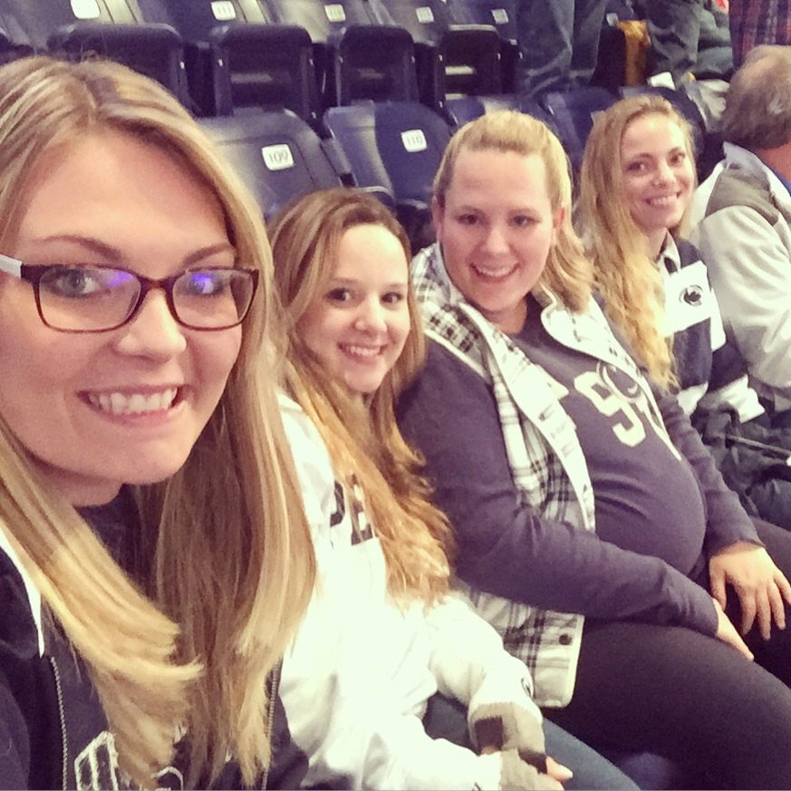 EmilieChurch's tweet photo. #hockeyvalley #letsgopsu https://t.co/rM056rqm5P
