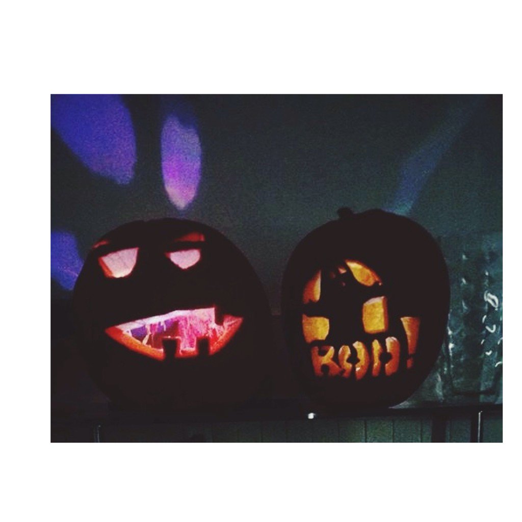 kiskoxo's tweet photo. Chanel and I had too much fun making these babies! 🎃🎃👻🎃 https://t.co/EFZr3PyP0Q