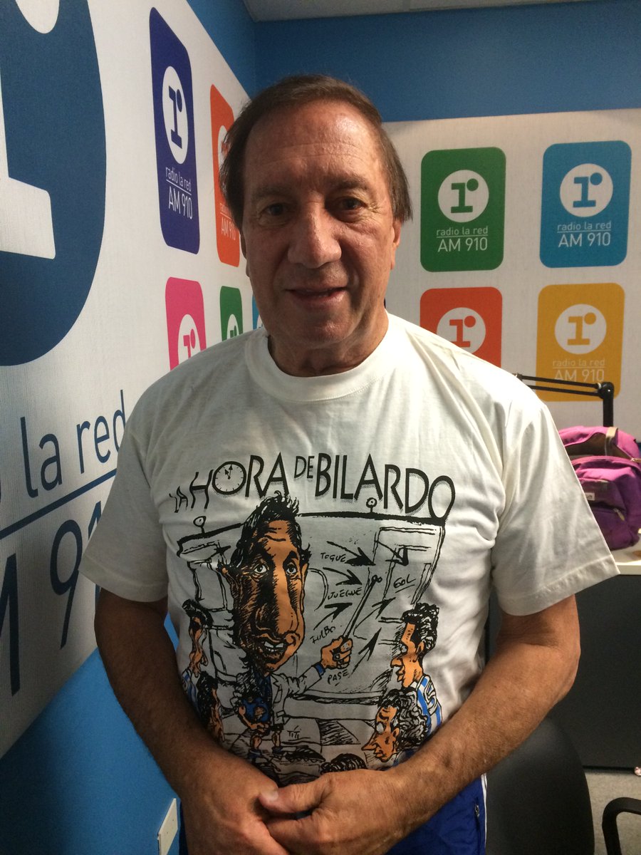 DoctorBilardo's tweet photo. Esta es la remera que estoy usando ahora! En AM910 y https://t.co/Y1MxNGnadW https://t.co/BmQciRcHVG