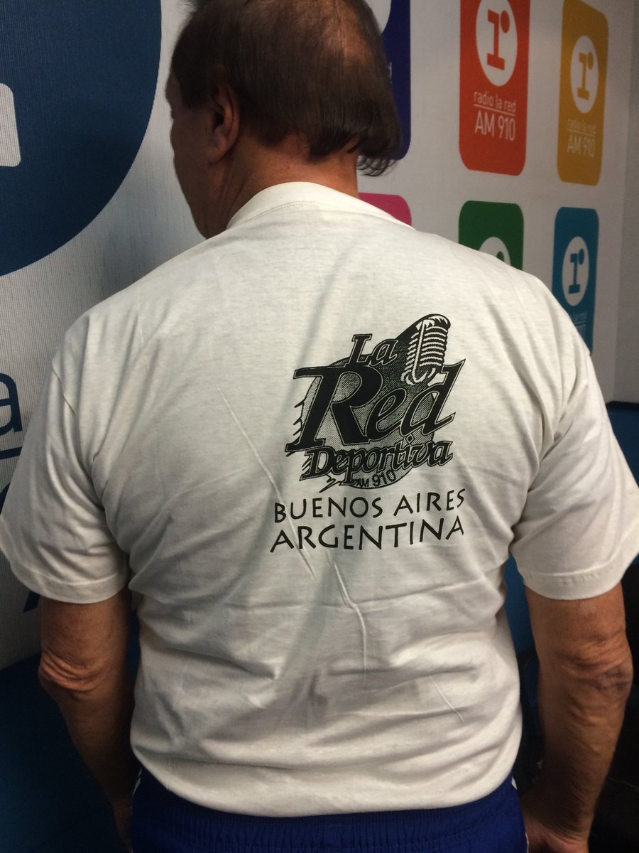 DoctorBilardo's tweet photo. Esta es la remera que estoy usando ahora! En AM910 y https://t.co/Y1MxNGnadW https://t.co/BmQciRcHVG