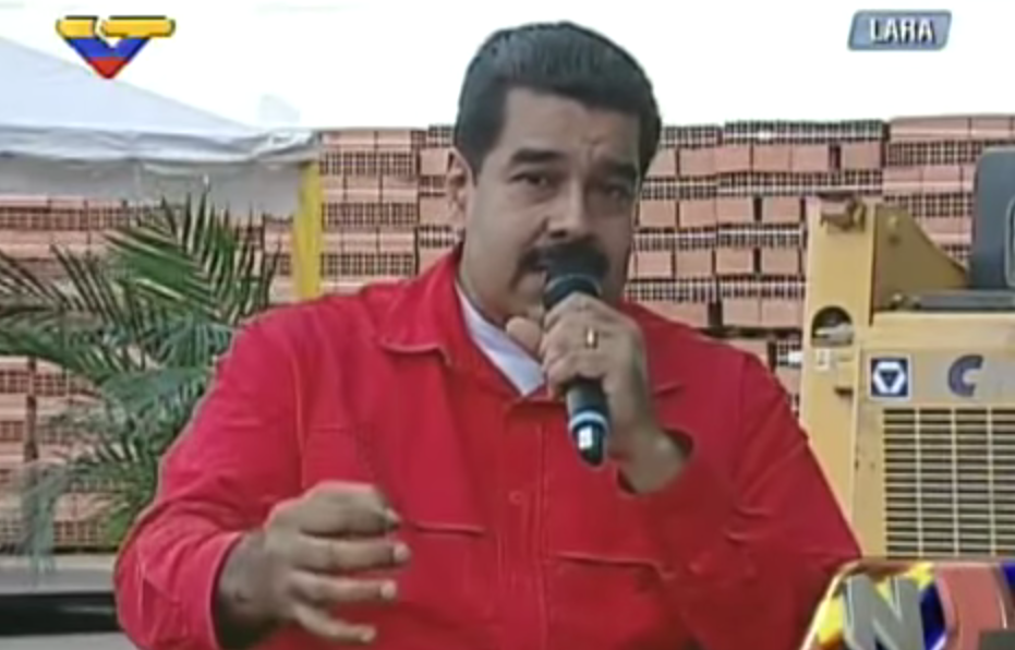 CNNEE's tweet image. Maduro: "La revolución no será entregada jamás" cnn.it/1Rhpu4Y