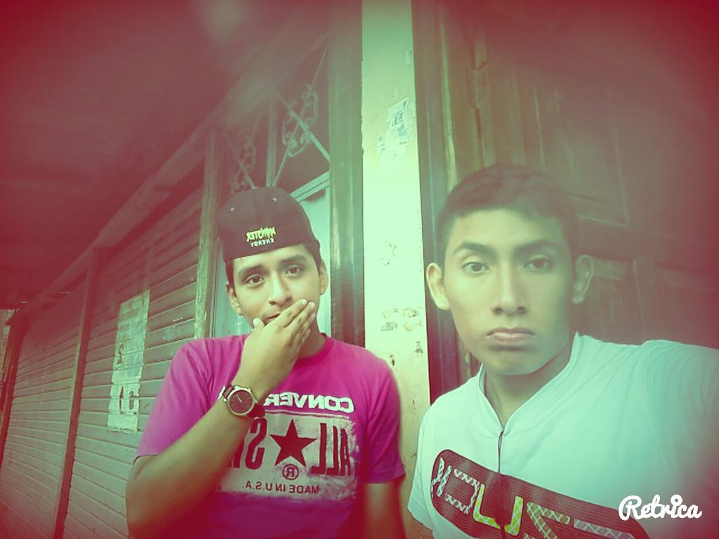 David_Jn_10's tweet photo. Con #laobejanegradelafamilia :) https://t.co/zpIwD78G6c