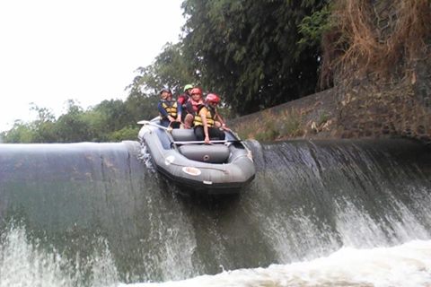 chep_oday's tweet photo. Rafting cisadane berani coba!!! Call 085776214115 https://t.co/pLT86xgnUR