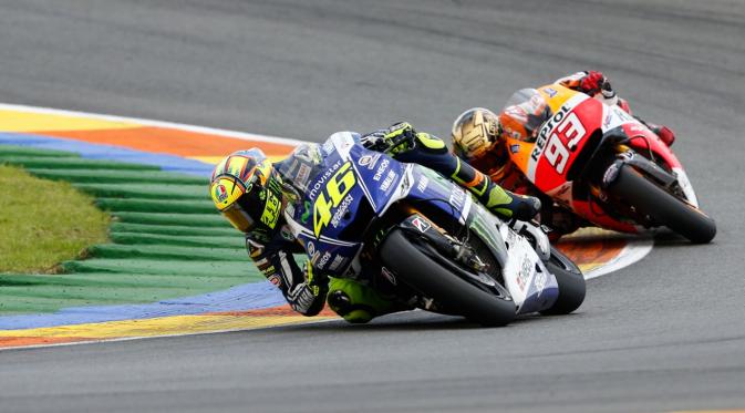 liputan6dotcom's tweet photo. FIM Sebut Insiden Rossi-Marquez Seperti Racun https://t.co/uQCXda5xx4 https://t.co/IJ6dqbEpPi