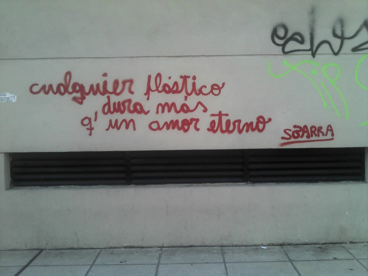 LeonZeppelin's tweet photo. PLÁSTICO CRUEL https://t.co/JlJgZeyAqZ