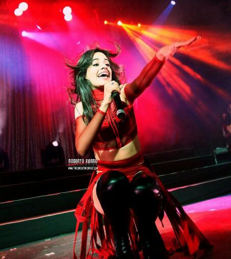 5h_panamaofc's tweet image. Camila en el Concierto😍
#EuropeanReflectionTour 
-Michelle.