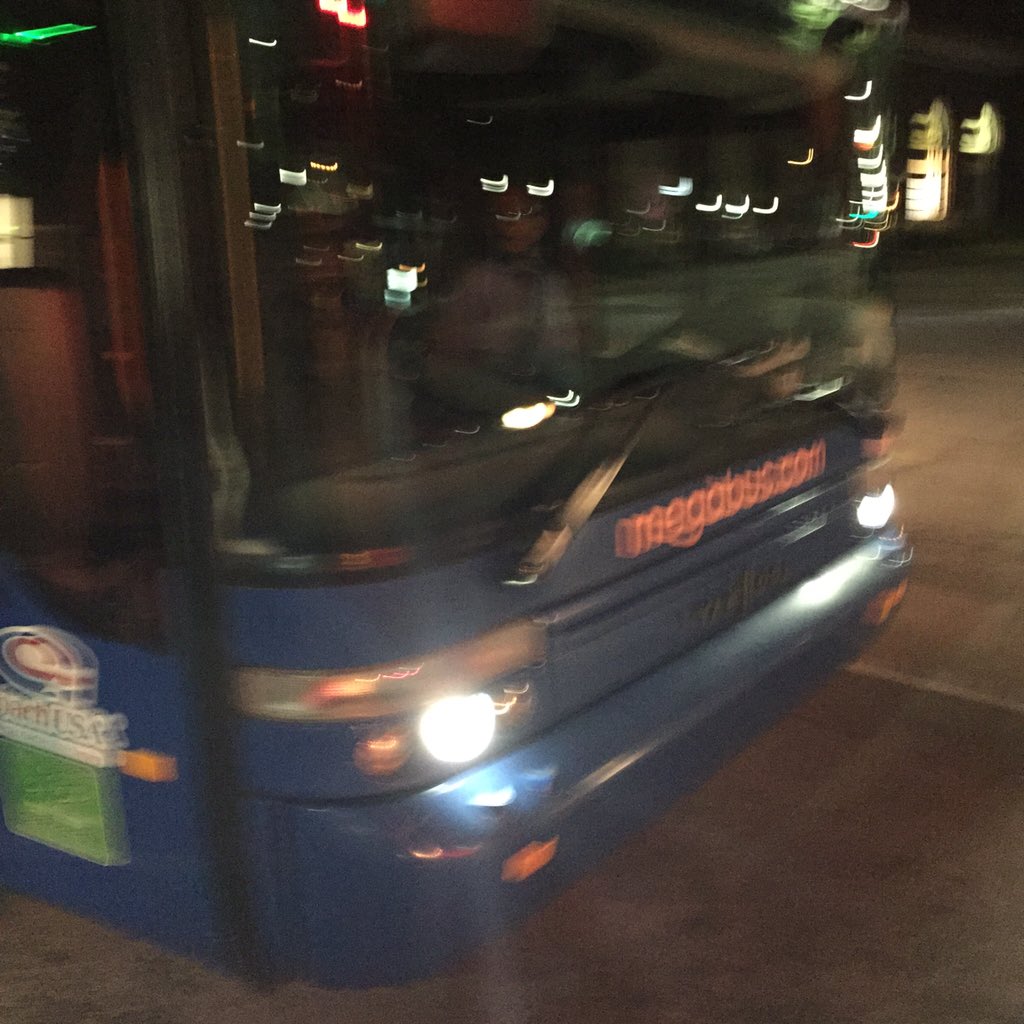 FlightCrewKOG's tweet photo. @MegabusHelp @megabus this was at 11:28 at a red light https://t.co/tMVjqX1cZC