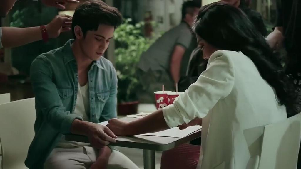 naddieranged's tweet photo. RT WeLoveJaDine "Yung mga BTS na di man nila sinasadyang gawin pero nakakakilig parin
#OTWOLTrustMe https://t.co/Uoux0Xuhtw"