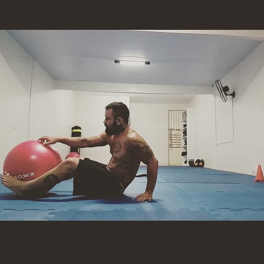 aresfip's tweet photo. @ tiagobrave:Treine o corpo e a mente, nao o ego...
#treino #preparacao #jiu #artesuave #boaforma #fitness #qualida… https://t.co/kruoMiQQ1k