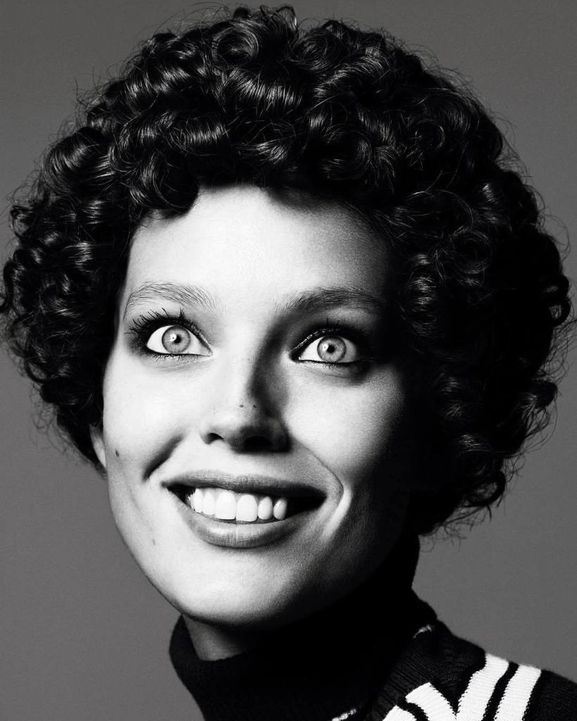astrolenico's tweet photo. #praquemAMAmoda : @emilydidonato1 [#EmilyDidonato] by #BenHassett for #VogueParis November… https://t.co/GM3nfvB40W https://t.co/Im9TmugqJE