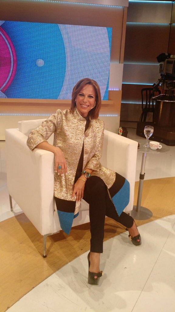 ilianacalabro1's tweet photo. Gracias @ddm_oficial Mariana Fabiani @luisbremer @AngeldebritoOk @Karinaiavicoli Lucas equipo, por tan lindo momento https://t.co/mnqcWyUaZJ