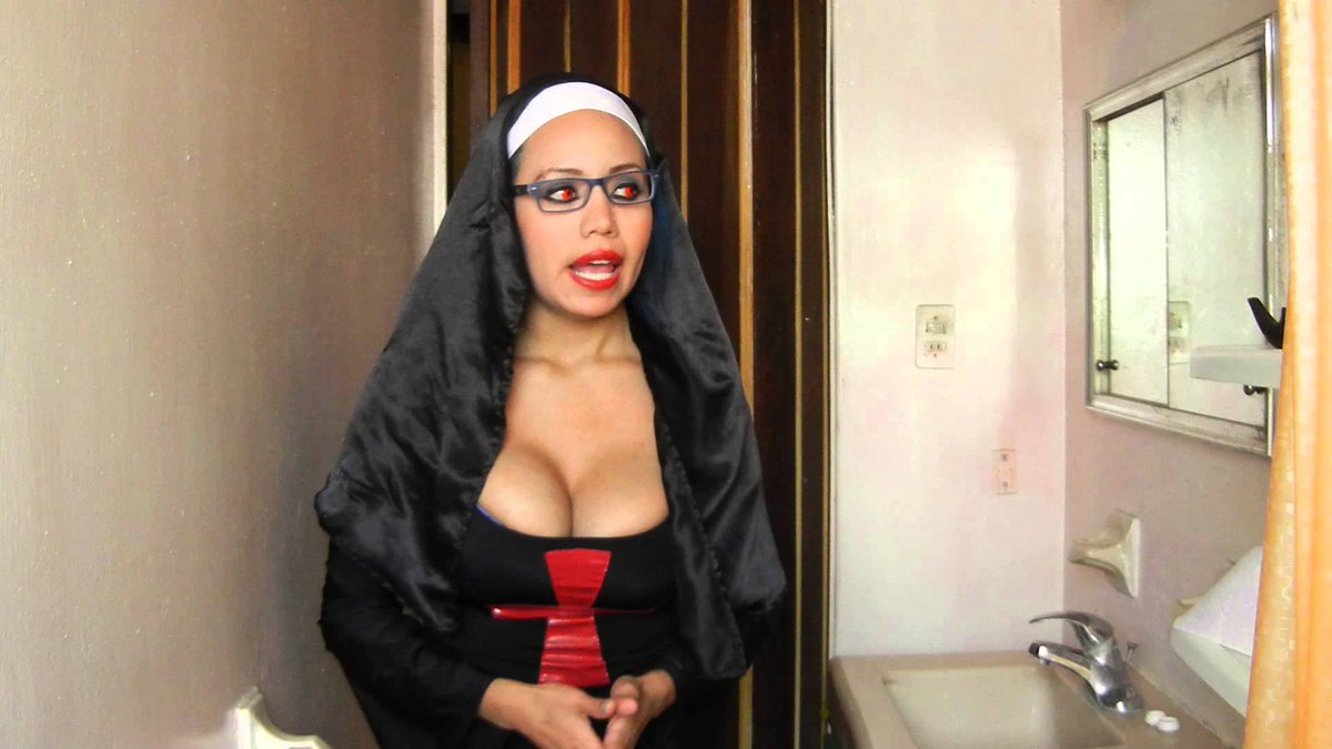 cornieftmagcon's tweet image. Como cuando @joe_trouble te ignora pero le sigues mandando la foto de puta madre para su disfraz!