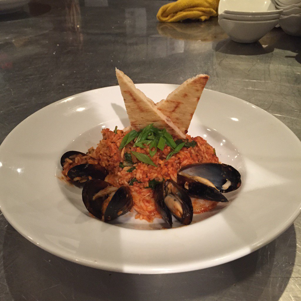jerspogi2's tweet photo. Seafood jambalaya@MilestonesYale @shaggywine https://t.co/I8BLbRo7dq