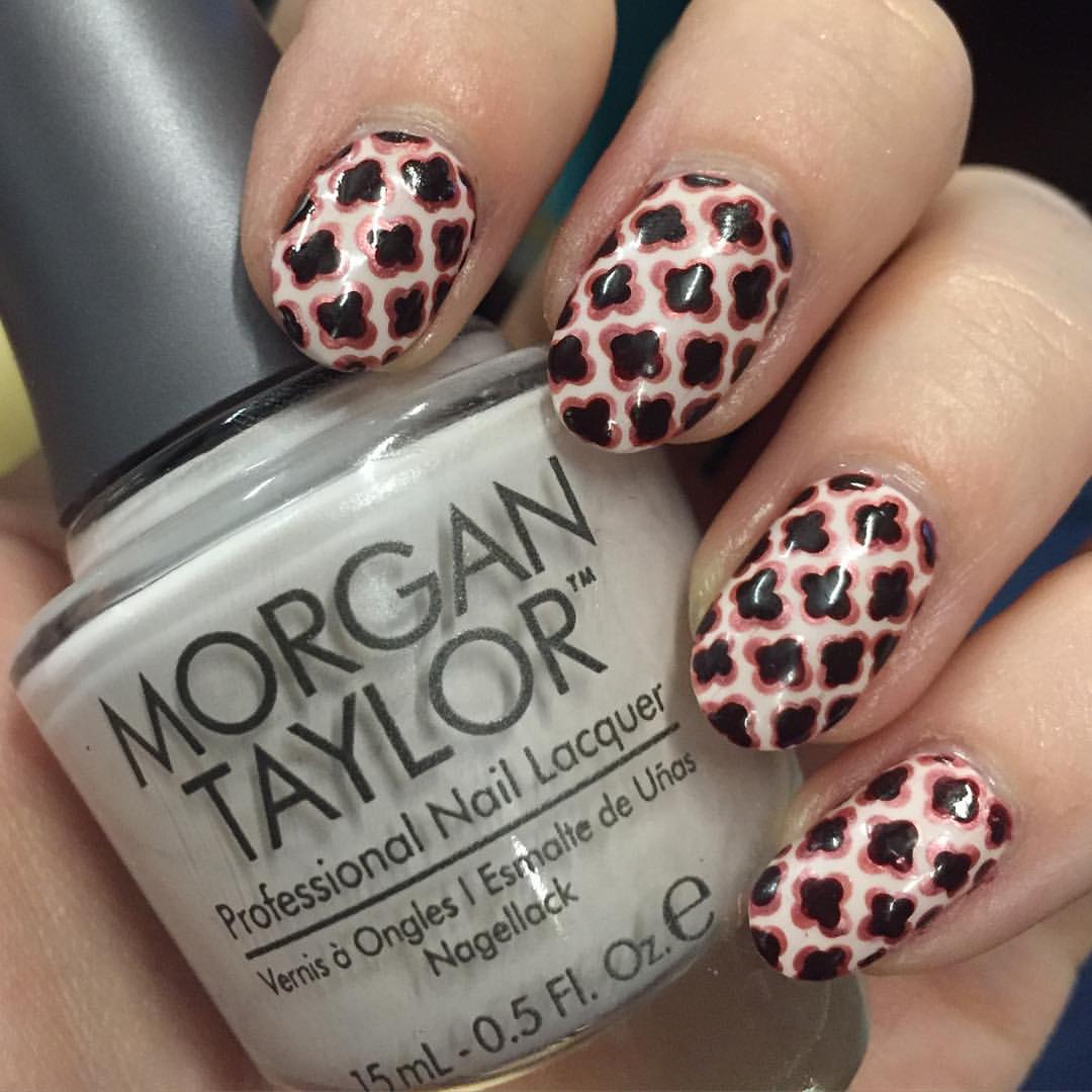 rockstartoes's tweet photo. Nothing's wrong with a sophisticated #mani. Pinterest find

#nailart #nailpolish
https://t.co/yyBr51QtUS https://t.co/kgteO6p1ah
