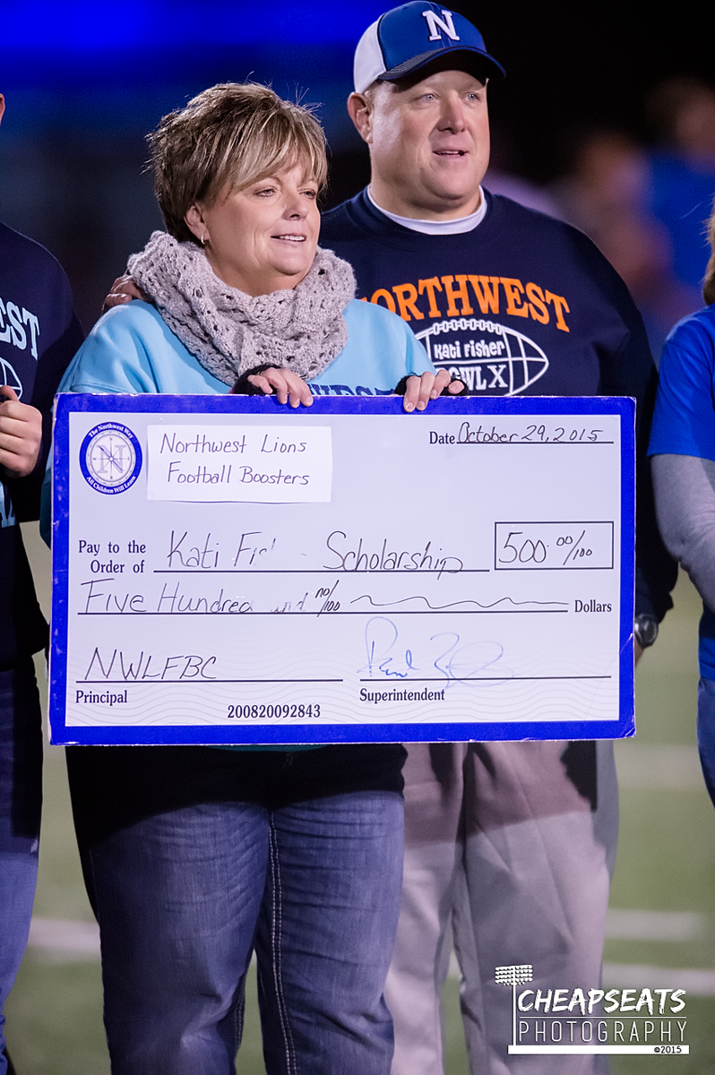 CheapSeatsPhoto's tweet photo. Fun nite at @NORTHWEST_LIONS raising $ for a GREAT cause! @NWLIONSFOOTBALL #KatiBowlX @NHS_Blue_Crew https://t.co/q5orsihELu