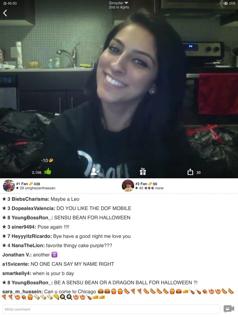 MoemnIsmail's tweet photo. Chillen on younow with the one and only simmi. @Simszter #greatgal #nicespirit https://t.co/hdblXpBi1f