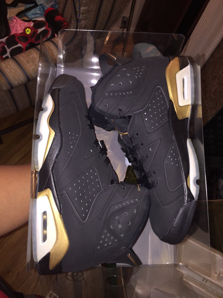 dailyfreshgrind's tweet photo. Size 10- DS #Dailyfreshgrind #DMP6 #deadstock #checkmytweets https://t.co/pKWm8InHqf