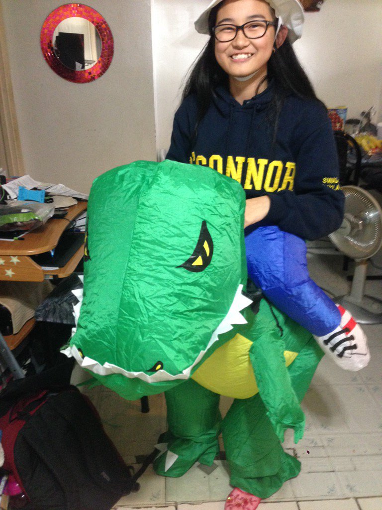 SamuraiWesley's tweet image. My young sister likes to wear T-Rex Rider costume, silly me #Halloween #halloweencostumes #dinosaurrider