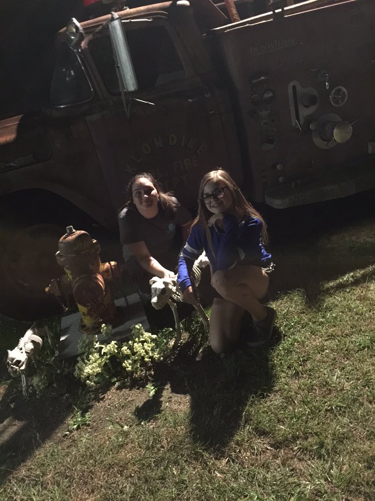 We survived #losthollows15  lights out!!!
<a href="/TheLostHollows/">TheLostHollows</a>