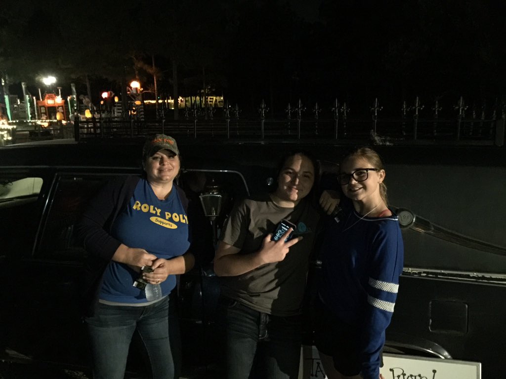 We survived #losthollows15  lights out!!!
<a href="/TheLostHollows/">TheLostHollows</a>