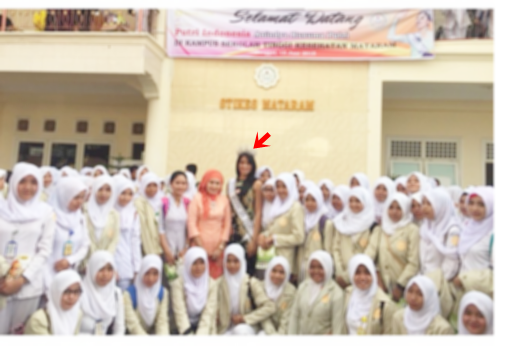 siolive_37's tweet photo. jumpa fans ka Olive S.Pd @siolive_ #siolive_ dengan salah satu kampus di mataram https://t.co/yW9r5OEol7