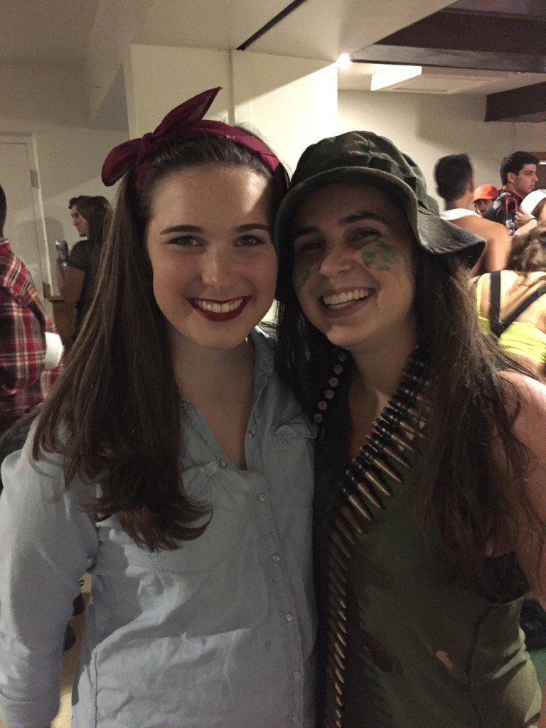 adwitz_'s tweet photo. When u bump into E in the basement of a frat on #hallowekend #gobucs https://t.co/9JN63rU6X8