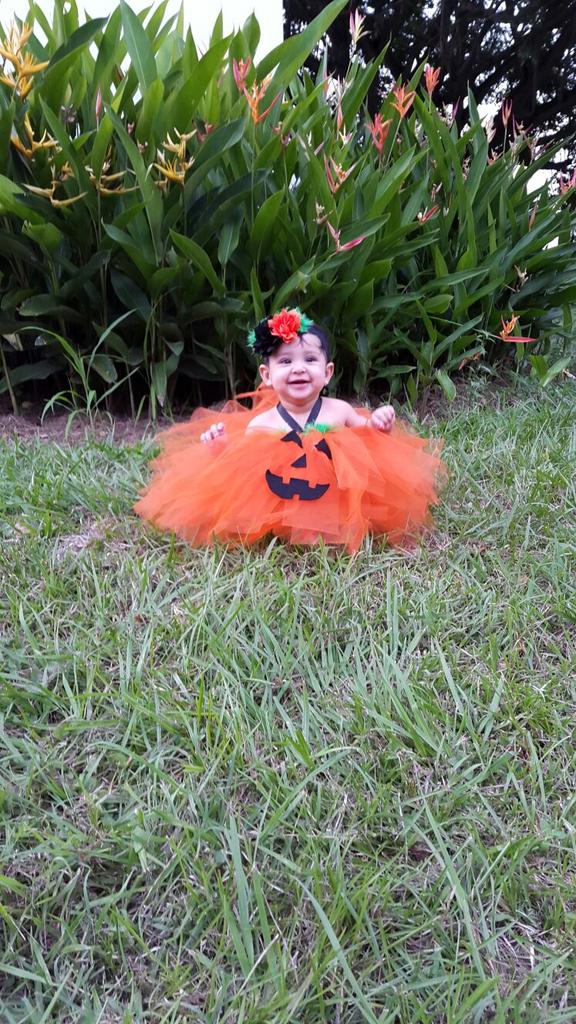 UnikaFabii's tweet photo. Mi pequeña🎃 la amo https://t.co/LeMNl7bXPt