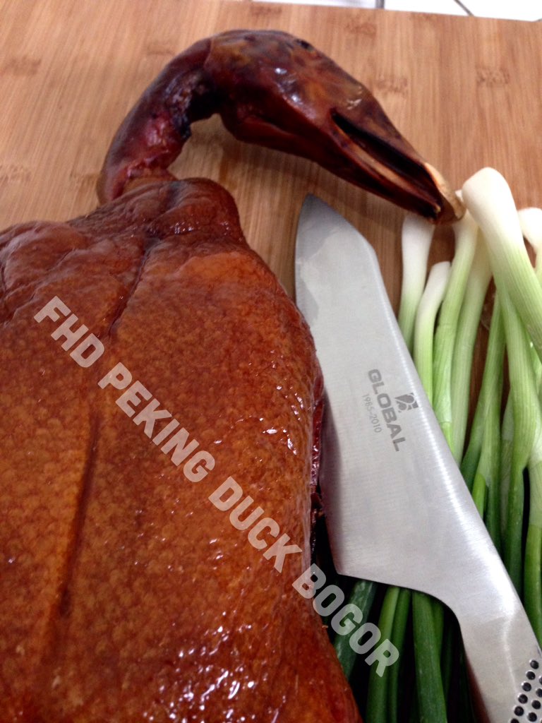 BogorPeking's tweet photo. @ZaskiaGotik1 Nikmati Fhd Peking Duck Bogor. Call/WhatsApp: 02518571294, 081317219384. Resellers are welcome https://t.co/ZKk5DGcsWJ