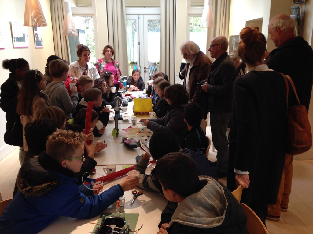 Leerlingen presenteren ideeën voor een stad van de toekomst onderdeel van stadslab luchtkwaliteit. <a href="/StadslabLKW/">StadslabLKW</a> @AIR