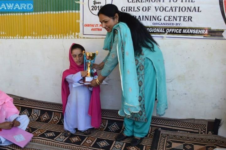 AwardPakistan's tweet photo. 187 uneducated girls got the diplomas after passing a one year Vocational Training Course in  Mountains of Pakistan https://t.co/K2bwGsrAGz