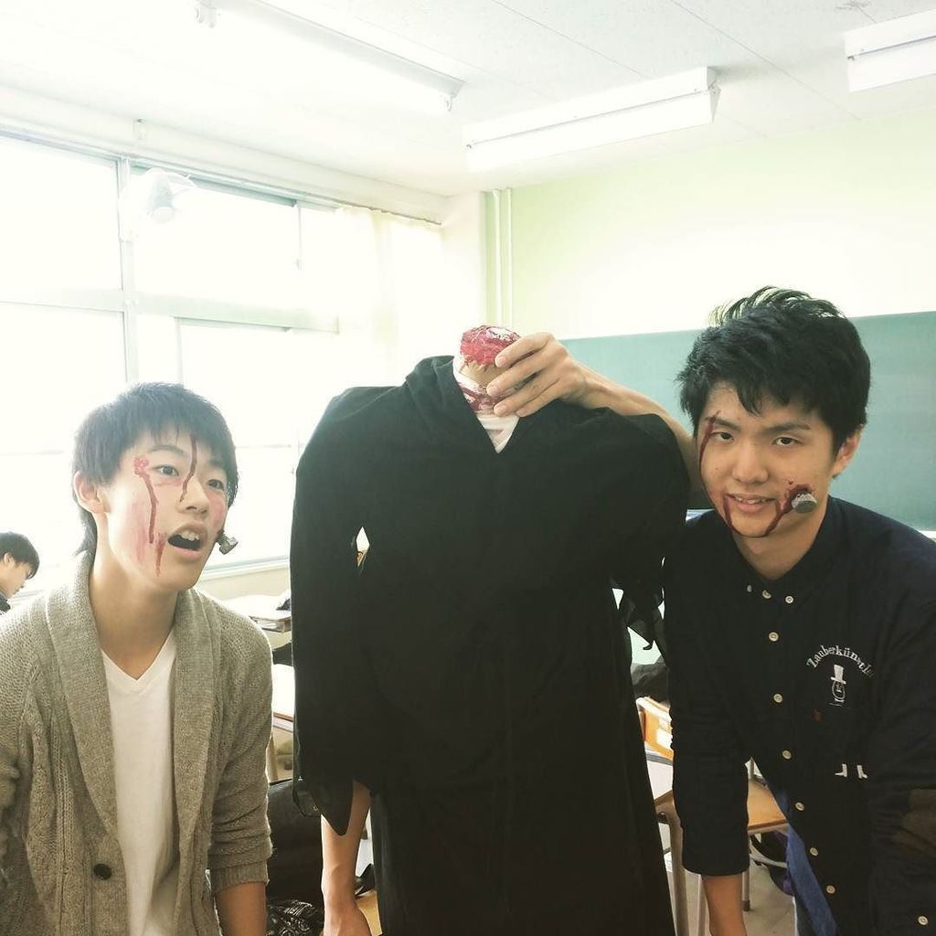 AsqrwStiszi's tweet photo. Instagram Post : https://t.co/atty2iK6n5 #helloween2015
#headless https://t.co/c4crWzSwqh