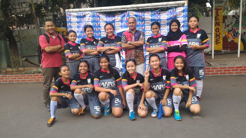VRPWorld's tweet photo. Bersama squad tim SMA Negeri 27 Jakarta, Semangat terus ya!!.. https://t.co/RydmcJPw33