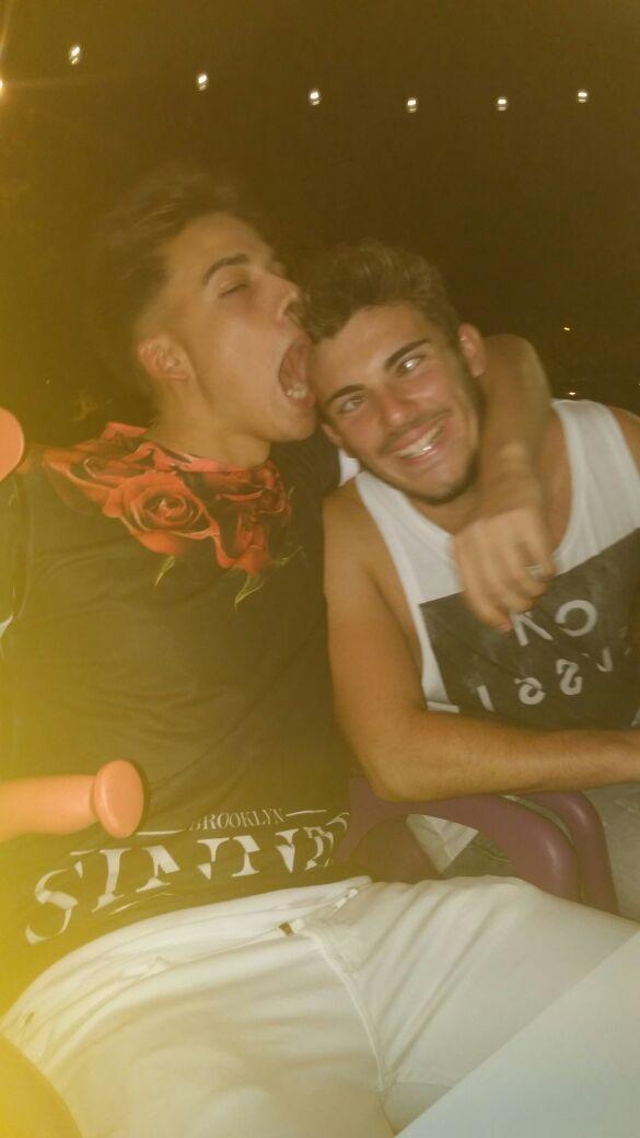 riveraavila14's tweet photo. 21 madreee quien lo diría 14 años aguantandote ese olor en el ala. Felicidades chico pastilla, adios. Made in toyota https://t.co/JLVaW7Yb8X
