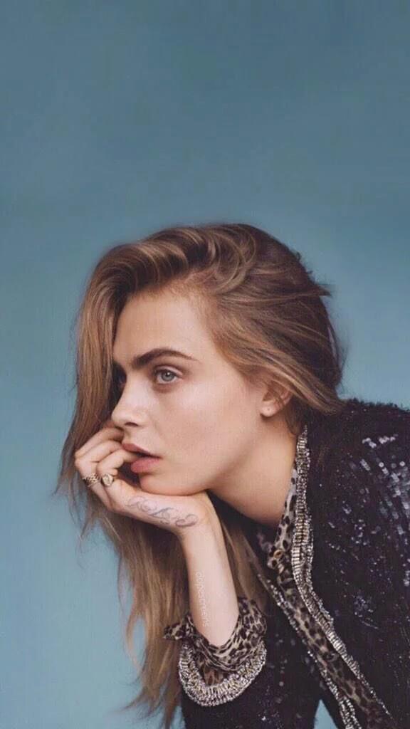 senpaislayout's tweet photo. 🌸 free cara delevingne lock screen!

fave if saving / using! 💓 https://t.co/SZSxbMV6iZ