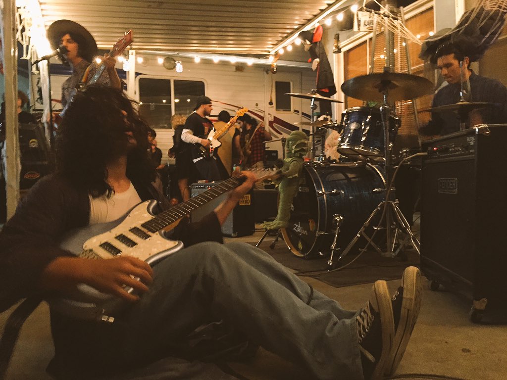 TheeBSides's tweet photo. A big thanks to @The_Bizcuits &amp; @_GirlParts for coming out and playing this past weekend! https://t.co/o4oaOajBFP