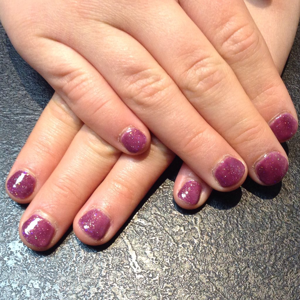 hartandsoulwal's tweet photo. #Nordic #lights on top of #rosebud this time
#shellac #mixed #purple #sparkly #salon #cardiff #nails #loveshellac https://t.co/BMYIqz8Sec