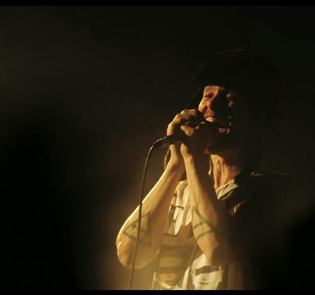 VyRT tweet picture
