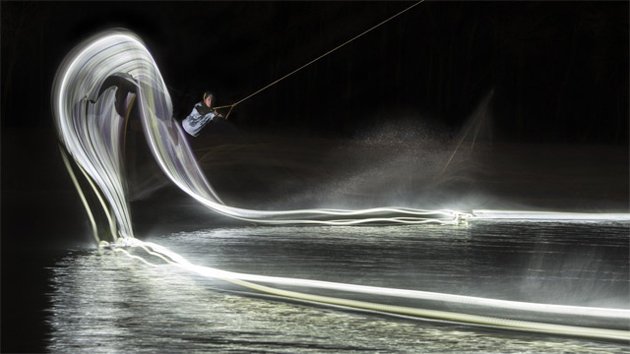 LedBox2's tweet photo. #RedBull2015 ¿Te hace un #led Wakeboarding? https://t.co/uNjaJTcco8 https://t.co/ZwS8chgh3G