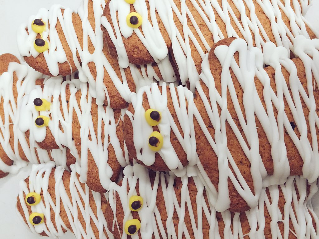 MortimersBakery's tweet photo. Who's the mummy! Check out scary goodies know in store.#ooohscarycake https://t.co/EN6D284Tv3