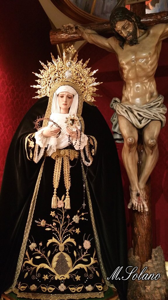 VeraCruzSoledad's tweet photo. Ntra. Sra. de la Soledad, ya luce de luto para el mes de los difuntos. https://t.co/ZaA7880CoE