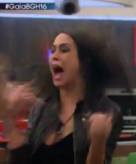 TokenersEN's tweet photo. Raquel repescada!!! ¿Es quien querías? #Gala8GH16 #FelizViernes
RT Sí
FV No, #CheCheRepesca https://t.co/74Jat2Zixx