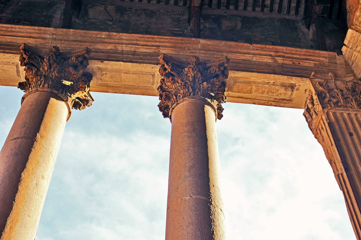 ExploreRoma's tweet photo. #Roma città fortunata,invincibile e eterna. Rome, blessed,invincible and eternal city #myfirstTweet Ph.@ExploreRoma https://t.co/wv972KQZ9V