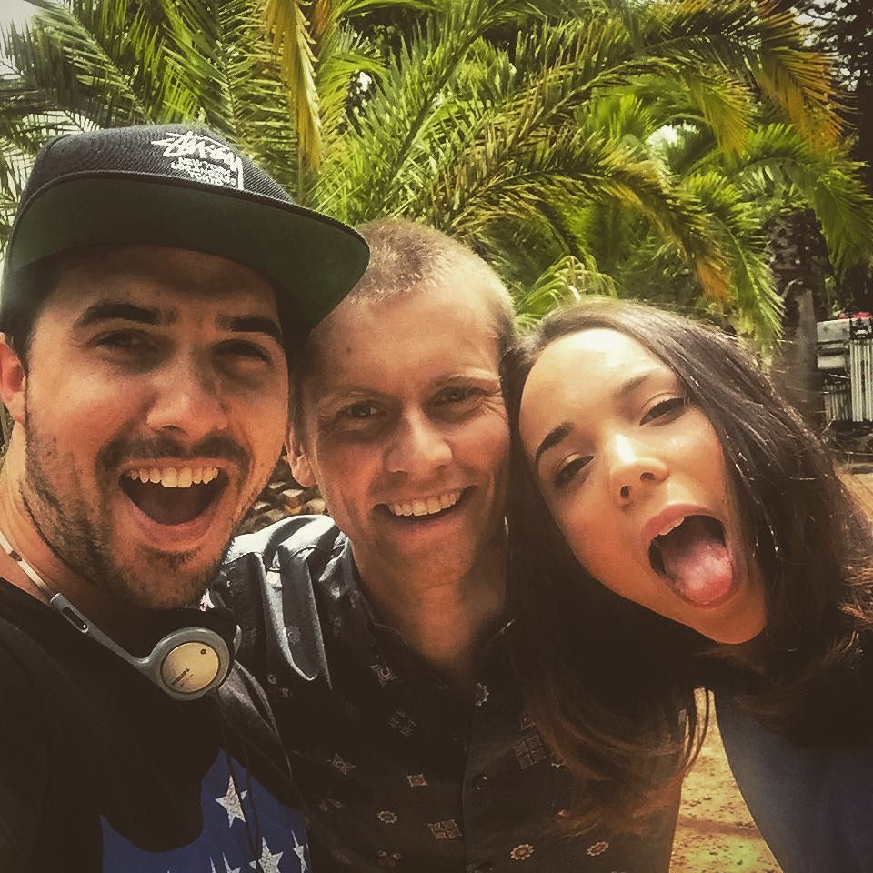 BigBenNicholas's tweet image. Back on set of @neighbourstv with these clowns @timphillipps @arielerinkaplan ift.tt/1PYhl75