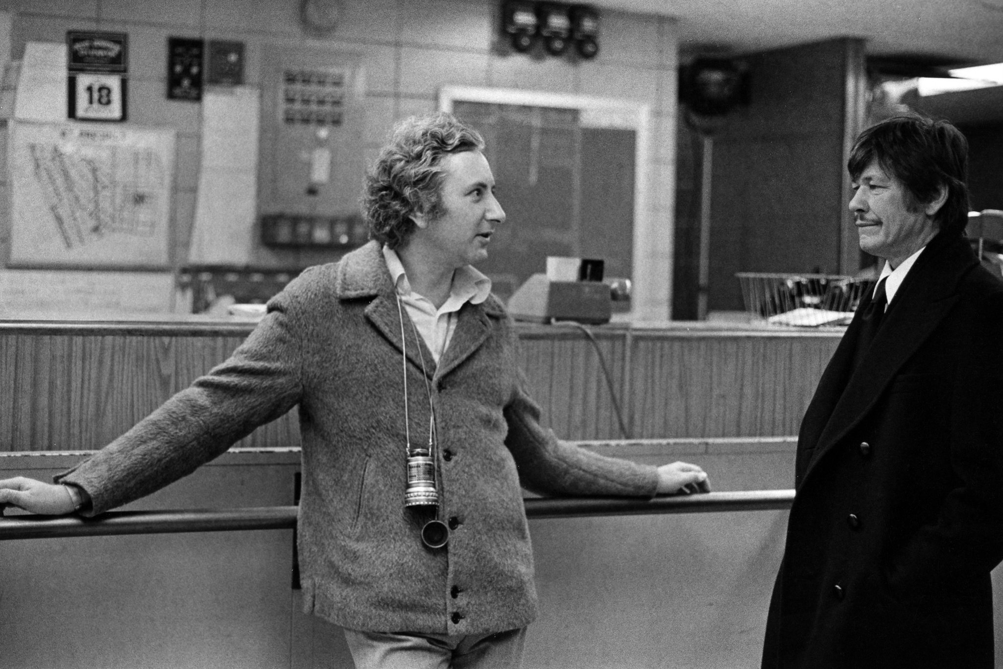 Happy birthday Michael Winner, he would have been 80. Here he is directing Charles Bronson in \Death Wish\ (1974). 