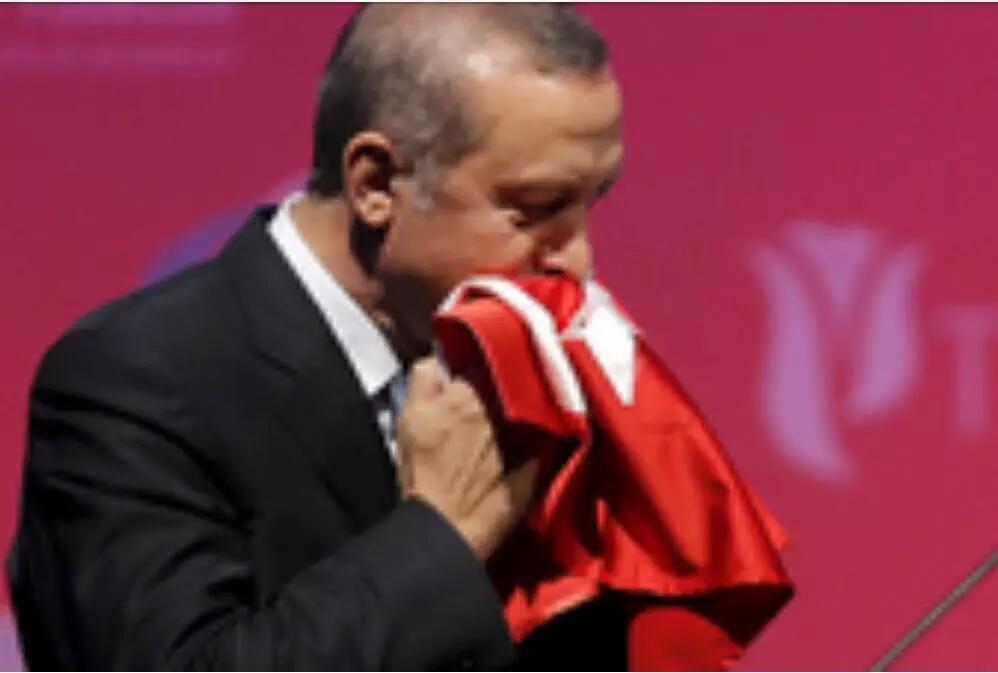 AbdullahSOnal's tweet photo. Allah Aşkına İyi Düşünün

Erdoğan ve AK Parti'den Başka
Bayrağa
Vatana
Millete
Devlete
Müslümana
Sahip Çıkan Var Mı? https://t.co/2C4RMevsSM