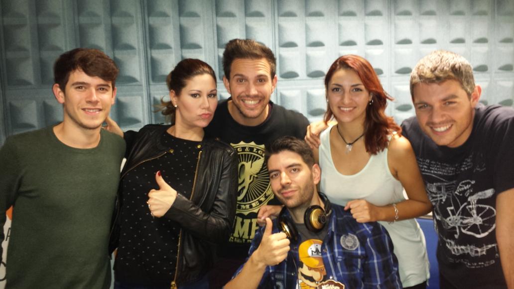 OficialDaniJ's tweet photo. Inmejorable @AndaLevantaCanalFiestaV30 con @Tamara_online @danisierra30 @LauSerranita @charlythird @ertrivi69 😍 https://t.co/rfAypFjnaE